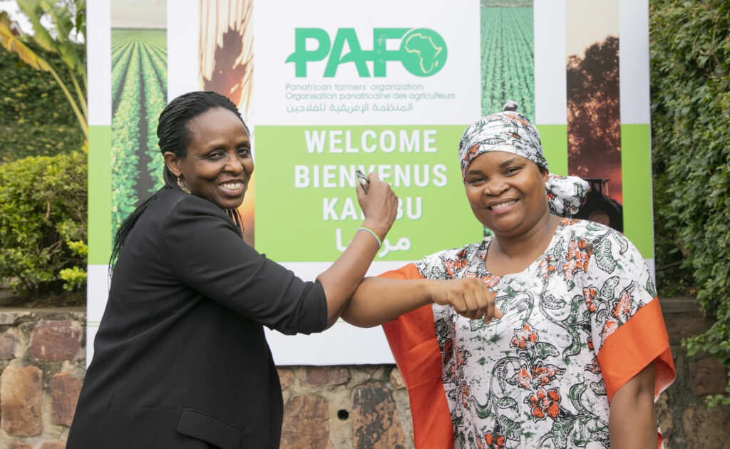 MoU pour soutenir les petits agriculteurs-PAFO-AGRA 03f 1024x630