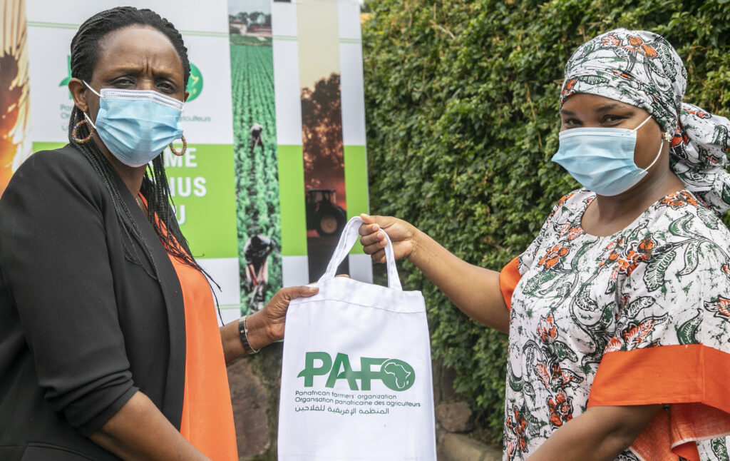 Ghana : PAFO-AGRA signe un protocole d'accord pour soutenir les petits agriculteurs 05 1024x646