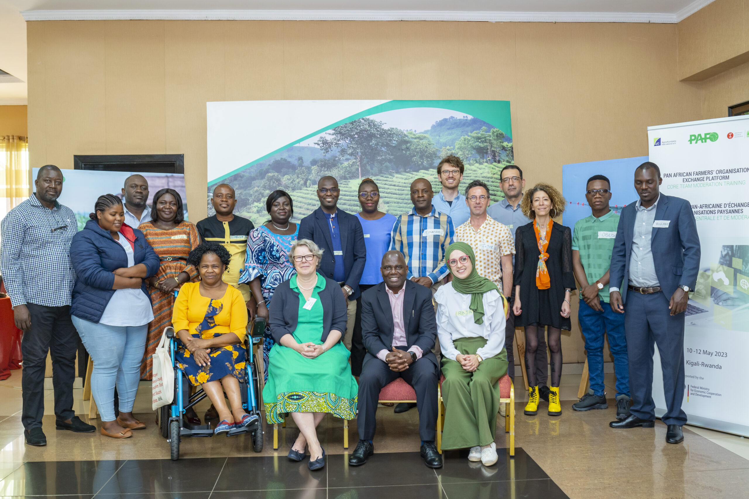 Photo De Groupe CMT Scaled